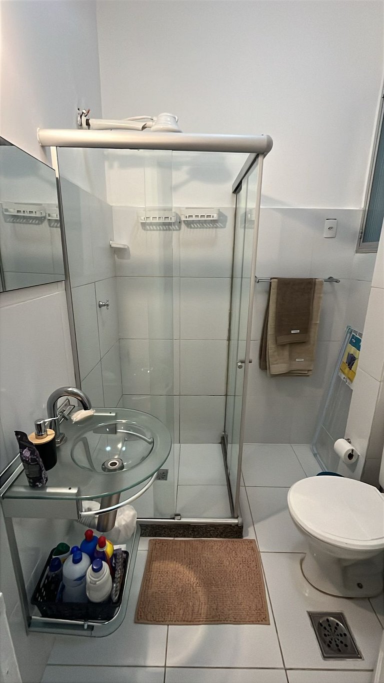 Apartamento de 1 Quarto na Praia de Copacabana