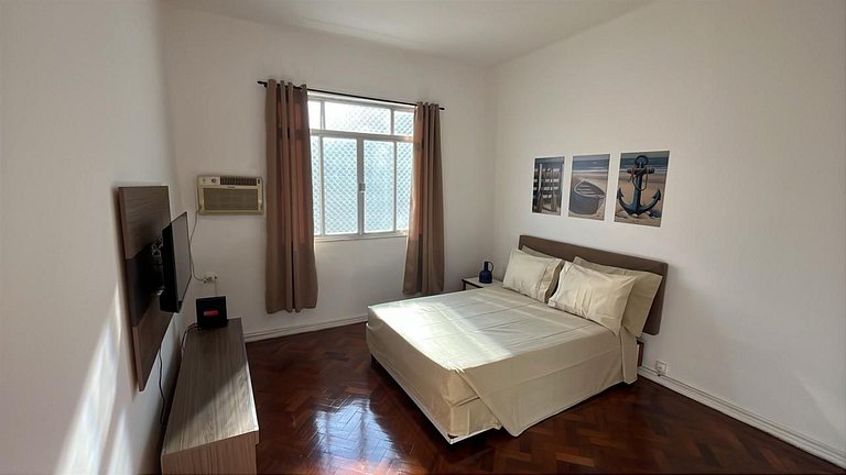 Apartamento de 1 Quarto na Praia de Copacabana