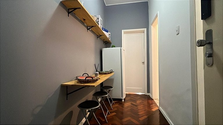 Apartamento de 1 Quarto na Praia de Copacabana